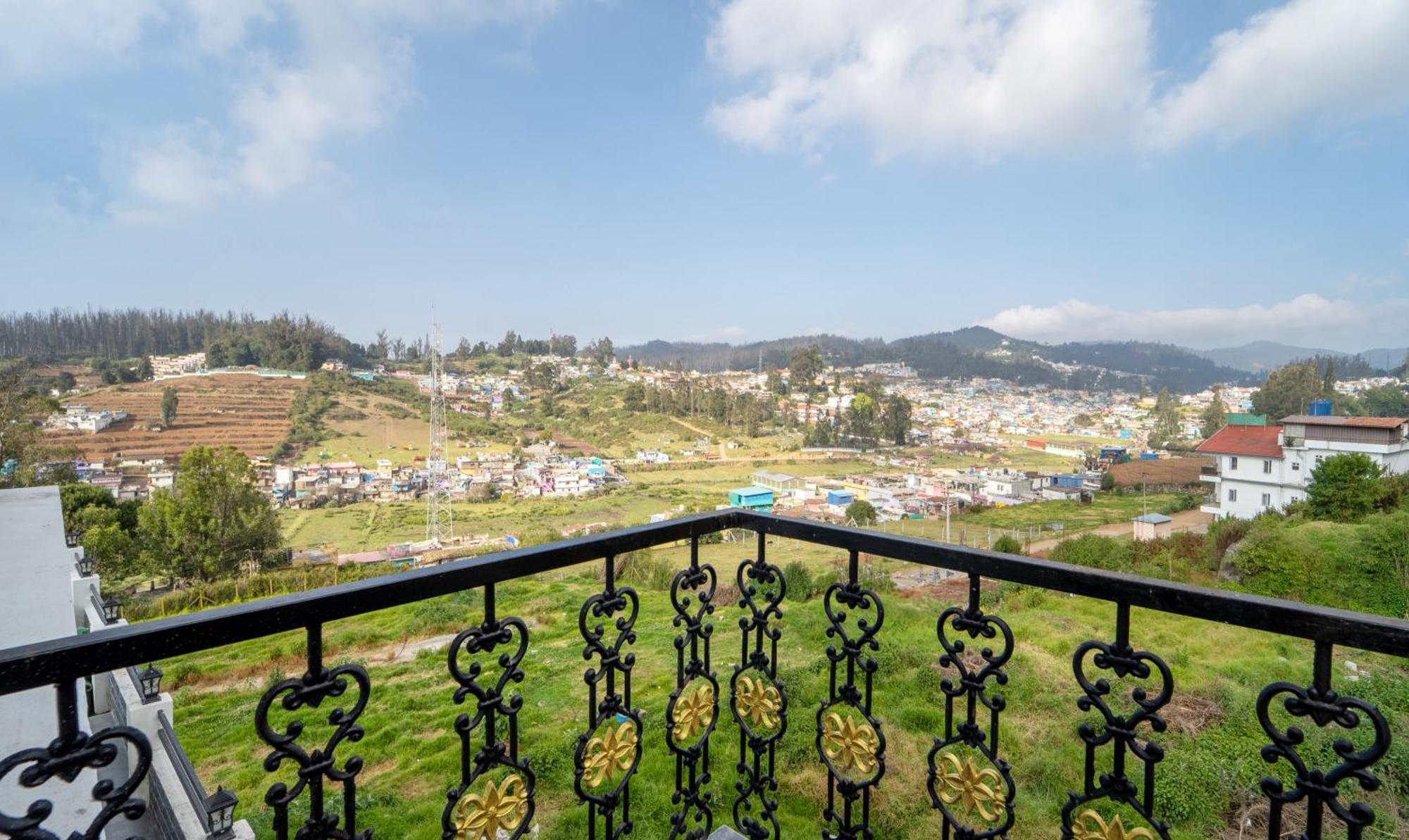 Treebo Skydale Premium Suites, 1500 Mtrs From Ooty Lake Екстериор снимка
